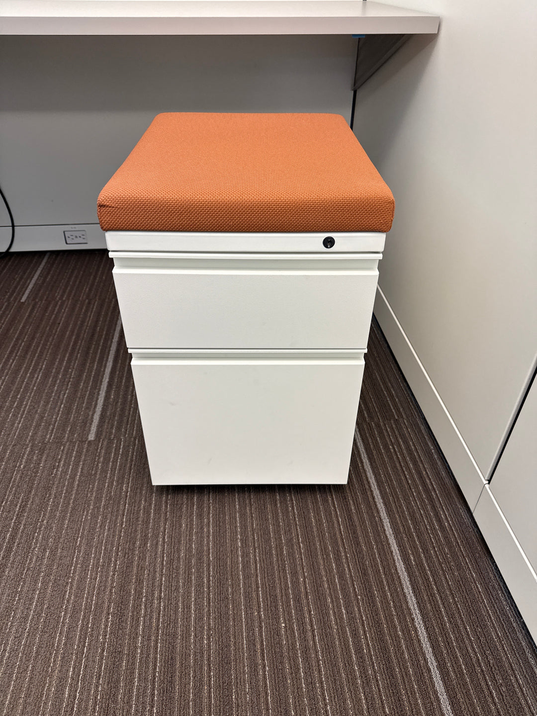 Herman Miller Mobile BF Ped w/Cushion