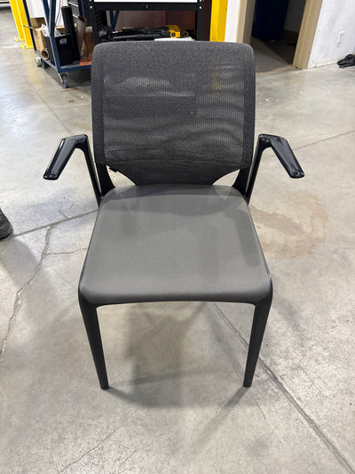 Mesh Back Stacking Guest Chair