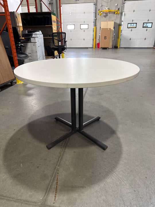 42” Round Table