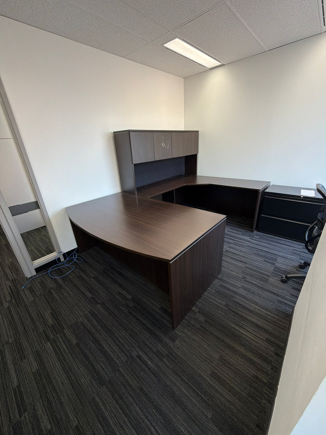 Bow Front U-Shape Desk w/Hutch, BBF Ped