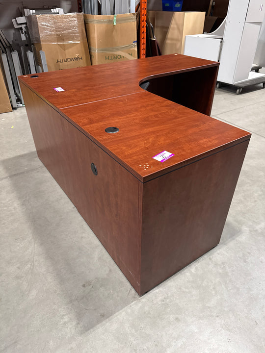 L-Shape Desk w/BBF Ped