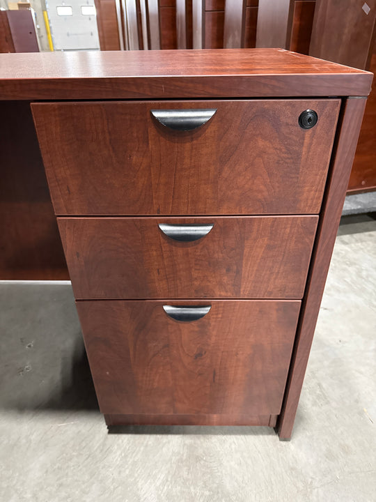 L-Shape Desk w/BBF Ped