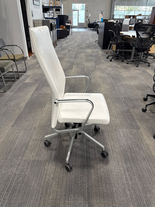 Davis ‘Body’ High Back Leather Meeting Chair