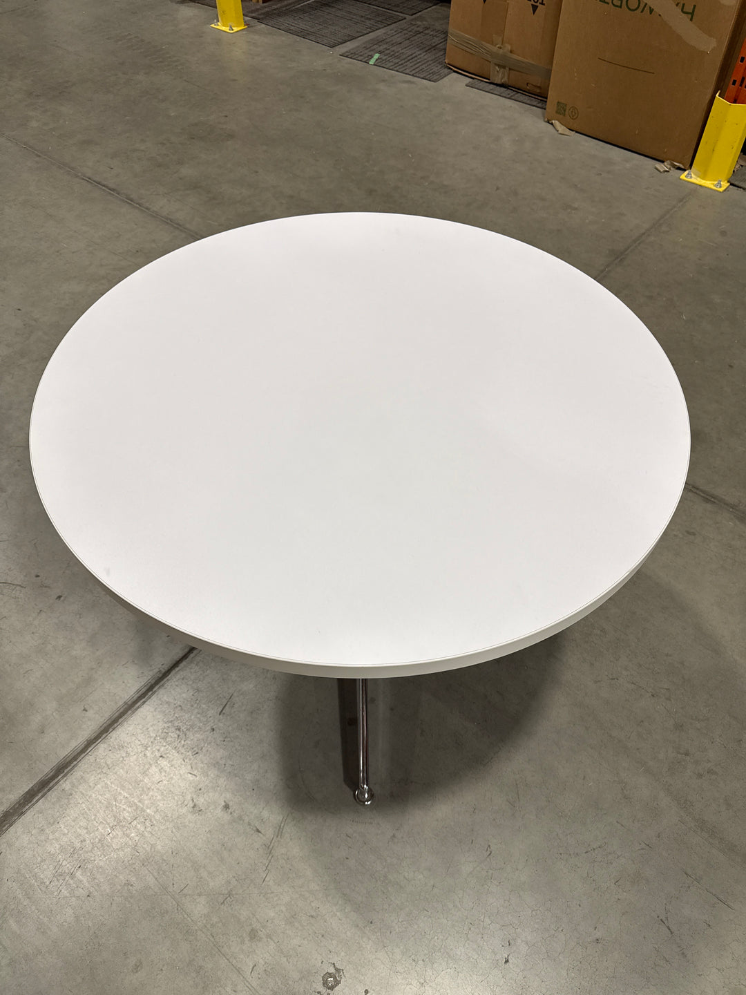 36” Round Table