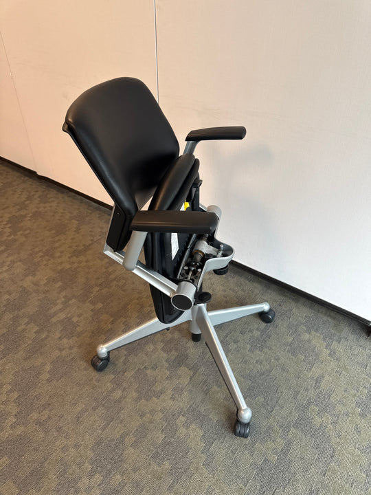 Leather Mobile Nesting Guest Chair