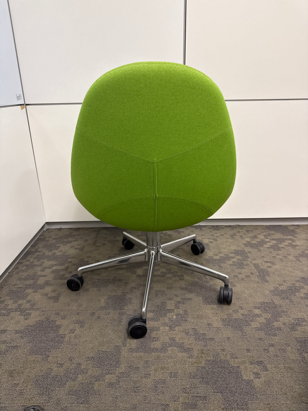 Keilhauer Mobile Tablet Chair
