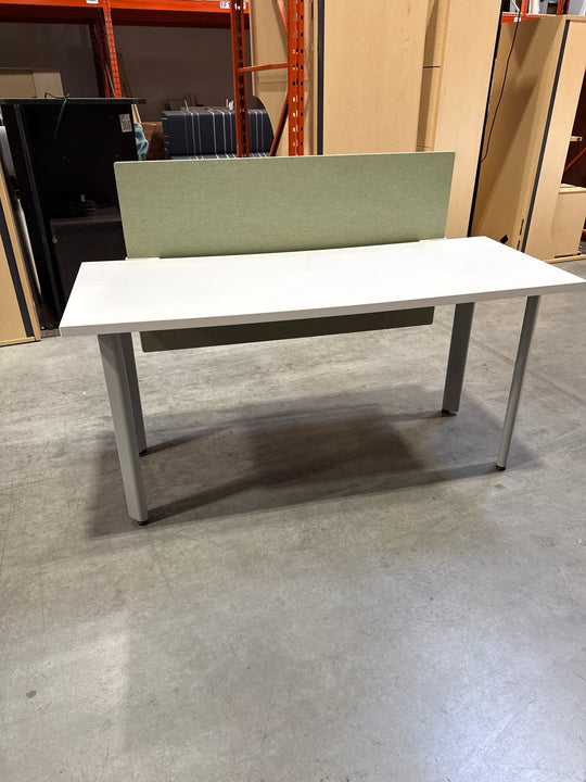 Rectangle Table w/Privacy Screen