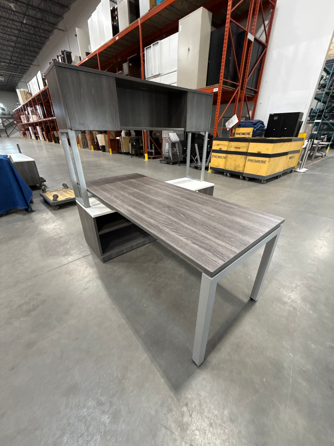 L-Shape Desk w/Hutch and Lower Storage