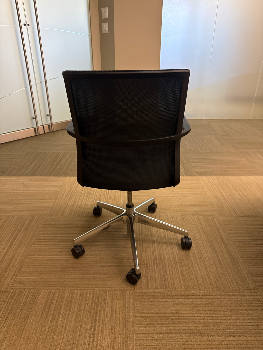 Allermuir Mesh Back Meeting Chair