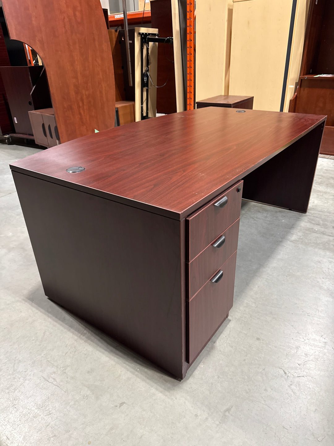 Bow Front Straight Desk w/BBF Ped