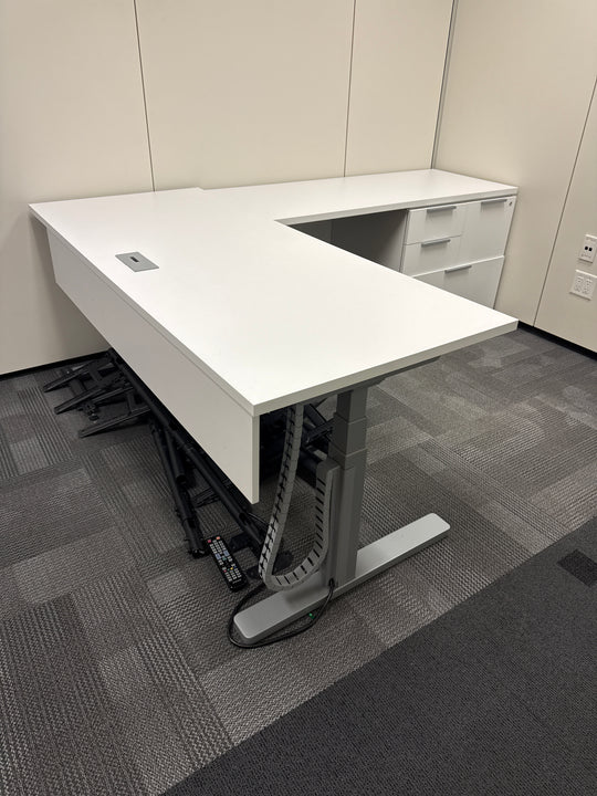 L-Shape Desk w/Sit Stand and BBFLF