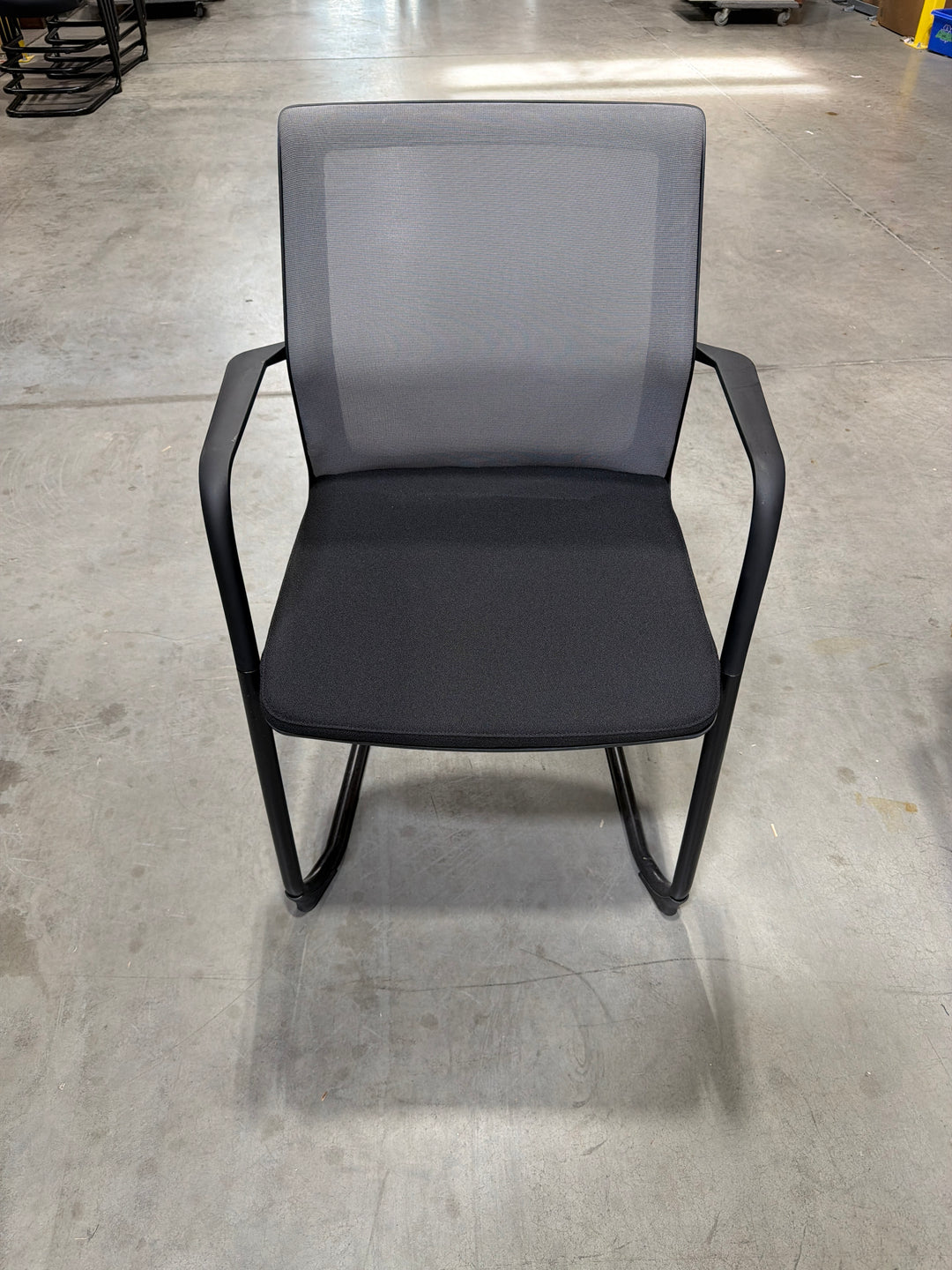 Mesh Back Stacking Guest Chair