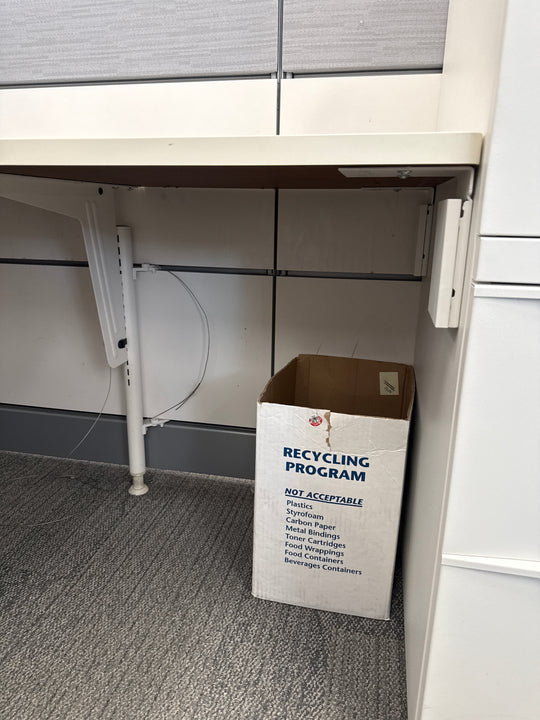 Teknion 6' x 6' L-Shape Workstation w/Storage Tower