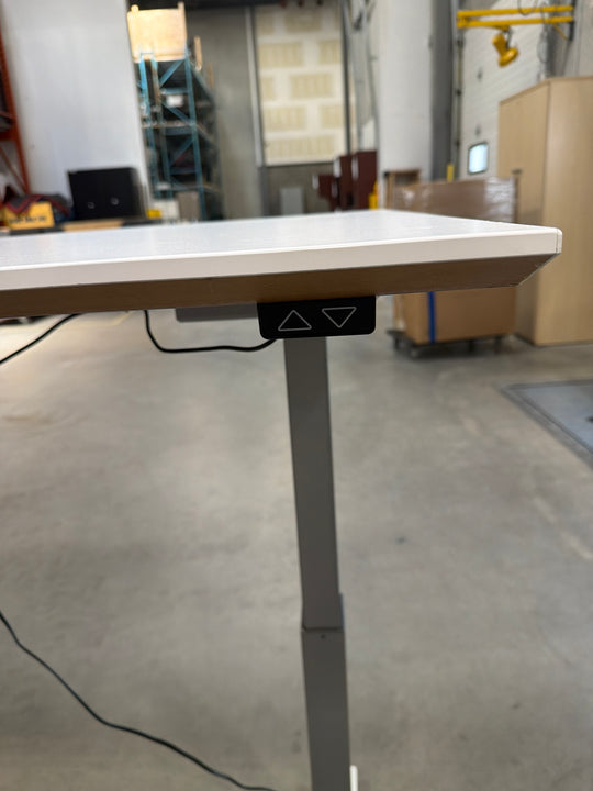 6’ Knoll Electric Sit Stand Desk