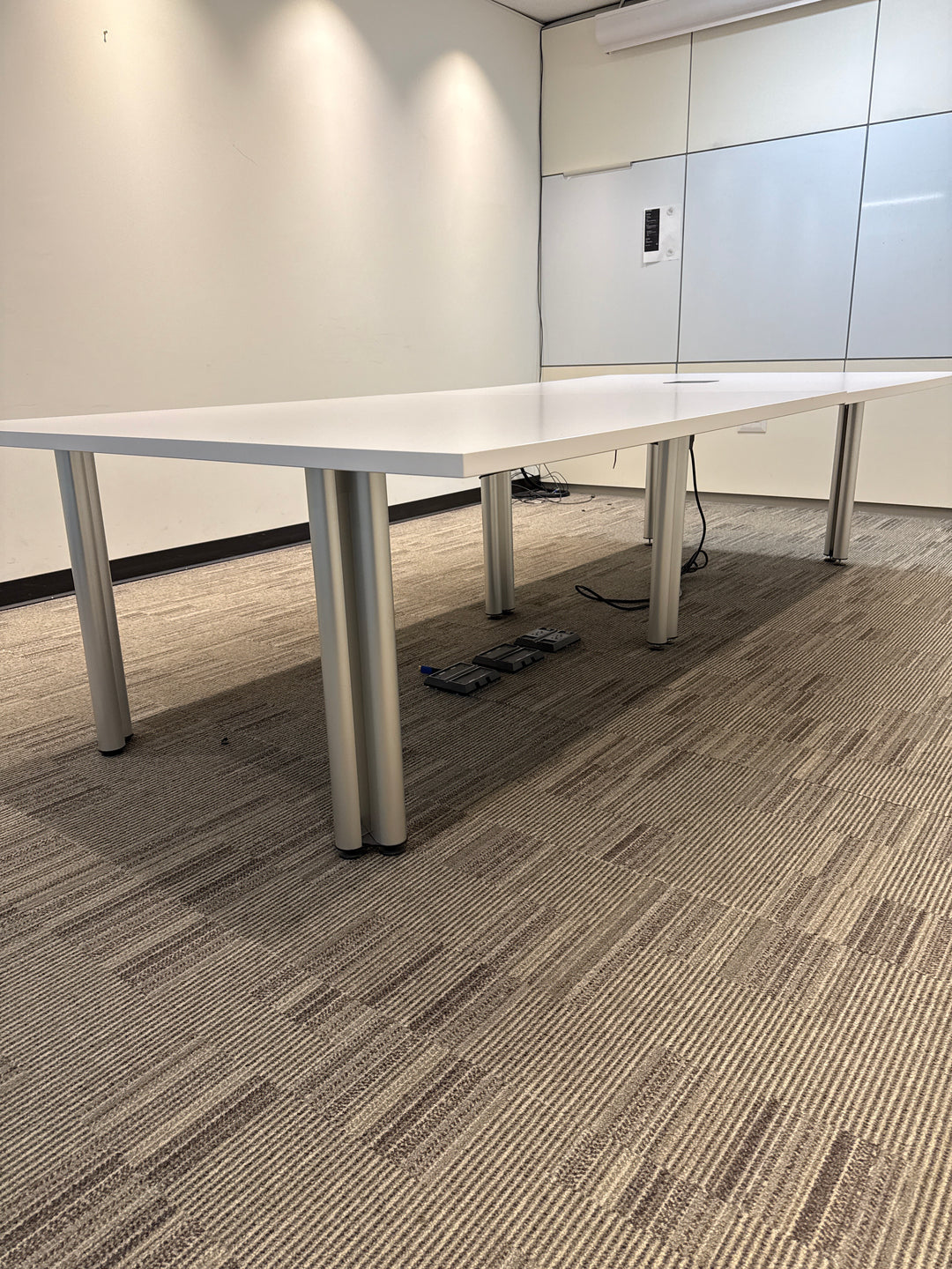 10' Rectangle Boardroom Table w/Electrical