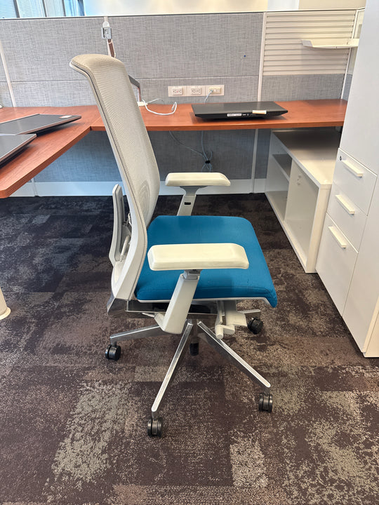 Haworth Very Task Chair