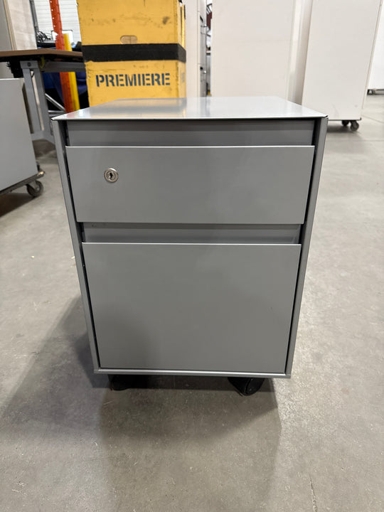 Steelcase Metal Mobile BF Ped