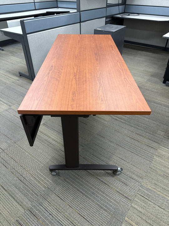 6' Mobile Flip Top Training Table w/Modesty