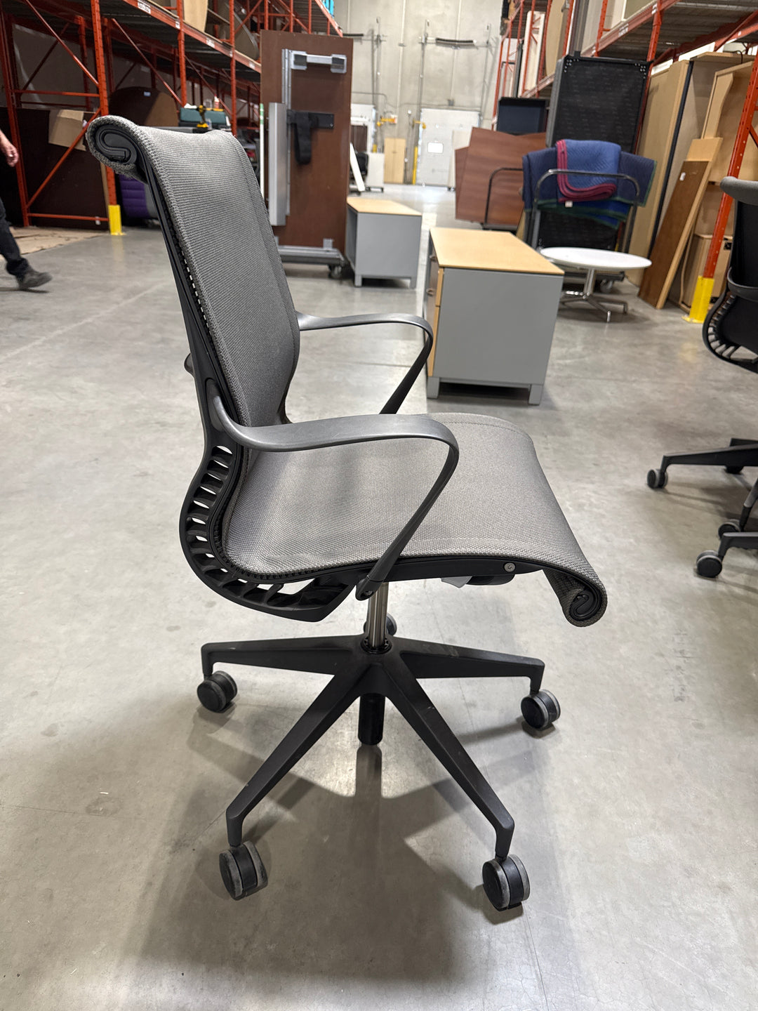 Herman Miller Setu Meeting Chair