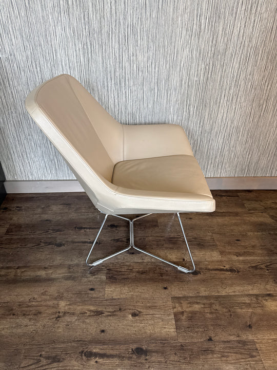 Leather Lounge Chair