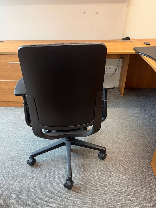 Steelcase Amia Task Chair