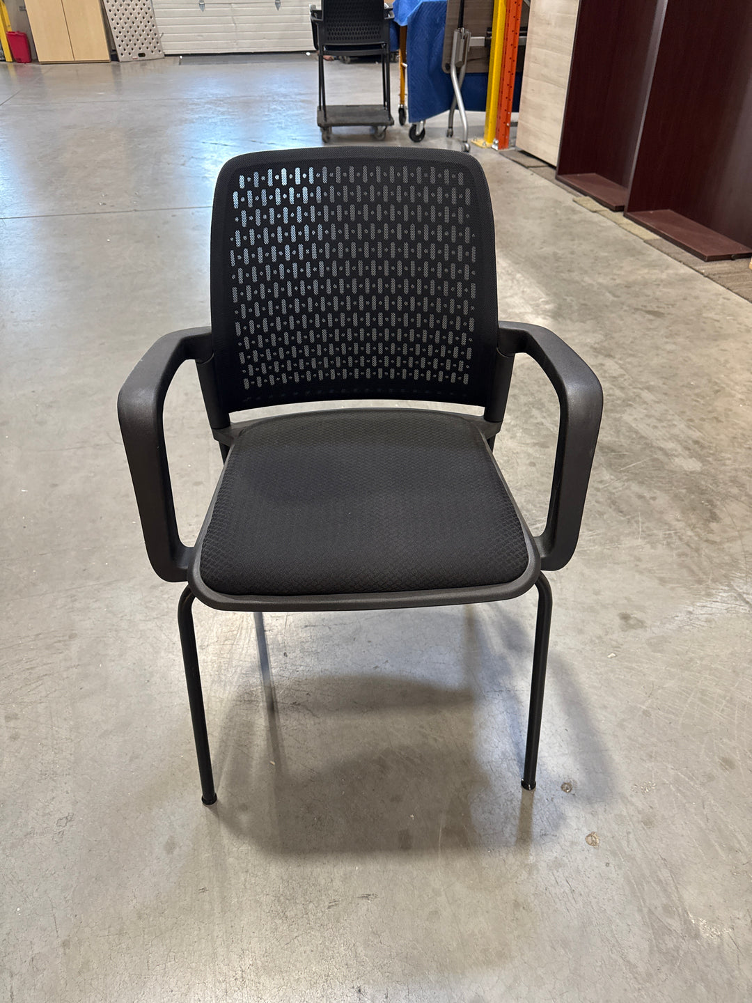 Stacking Mesh Back Guest Chair