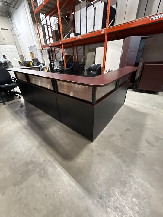 L-Shape Reception Desk w/BF Peds