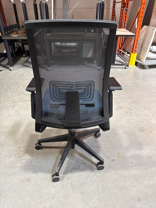 Haworth Very Task Chair