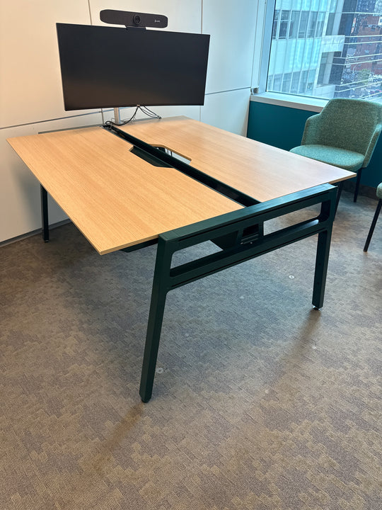 Steelcase 2-Person Workstation w/Electrical
