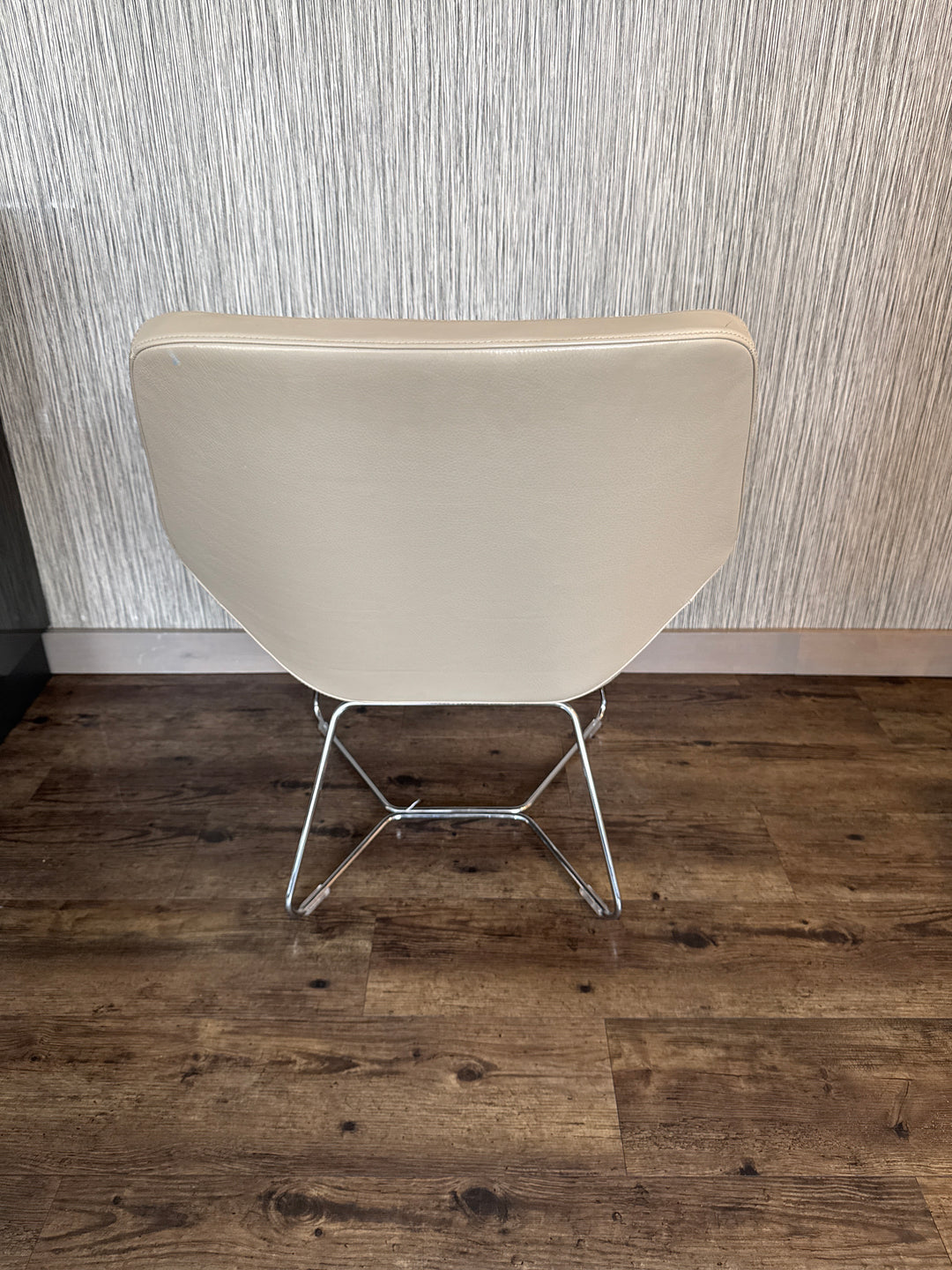Leather Lounge Chair