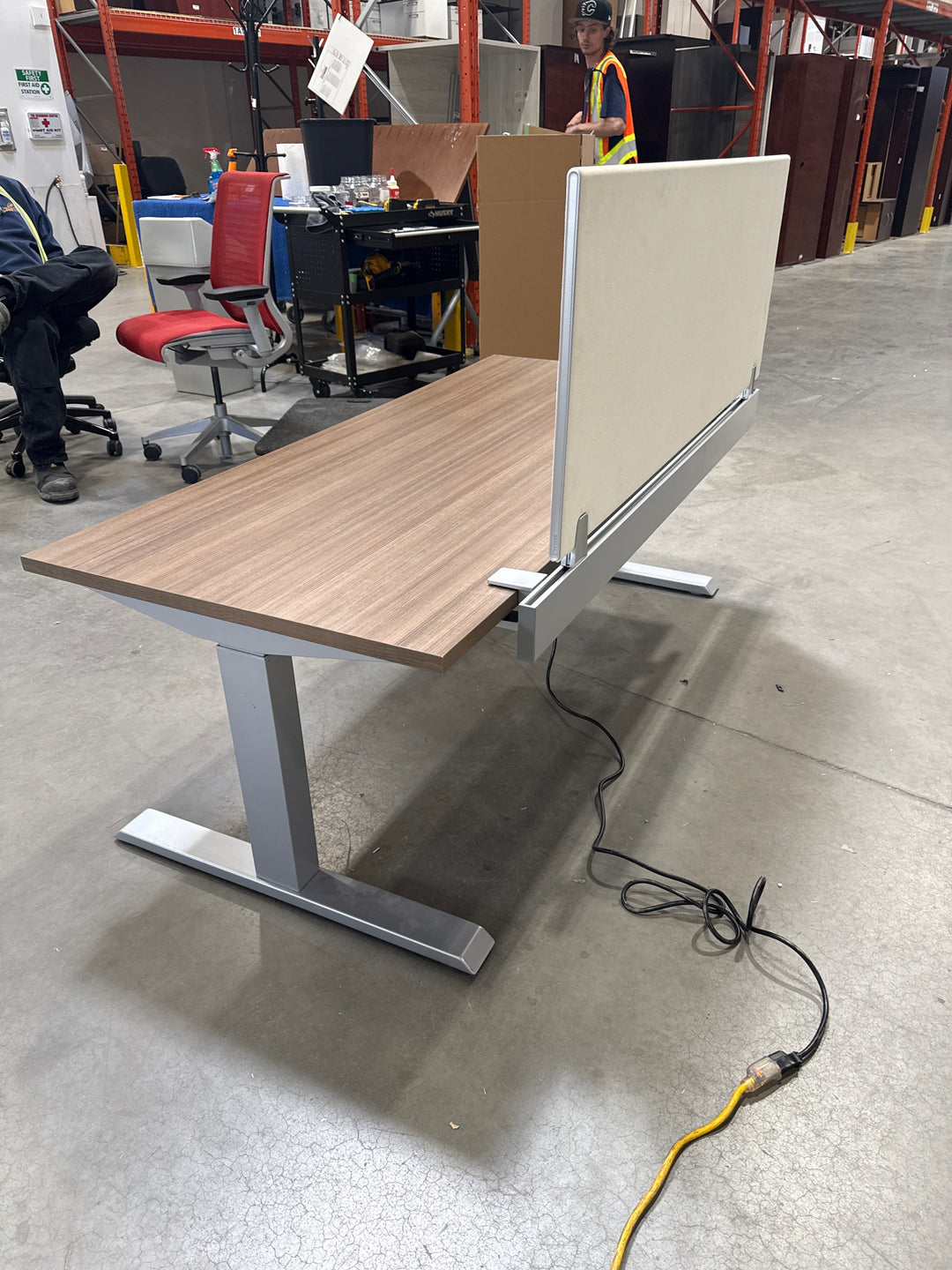 5.5’ Steelcase Electronic Sit Stand Desk w/Privacy Panel