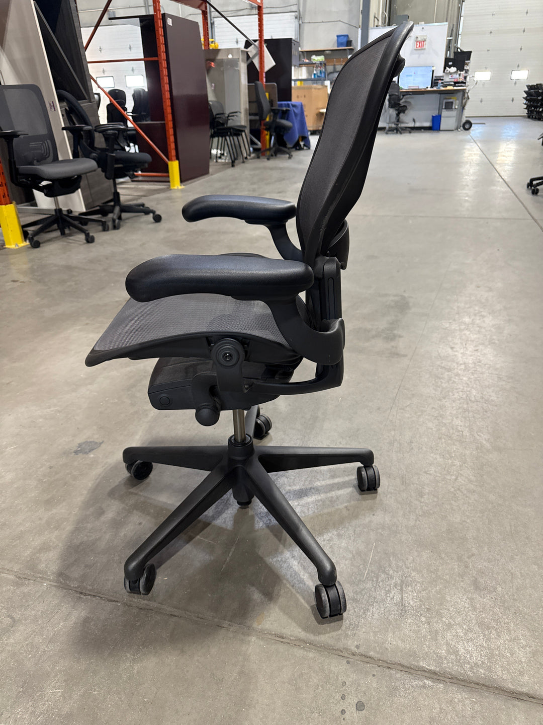 Herman Miller Aeron Size B Remastered Meeting Chair