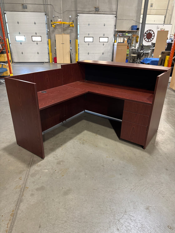 L-Shape Reception Desk w/BBF Ped