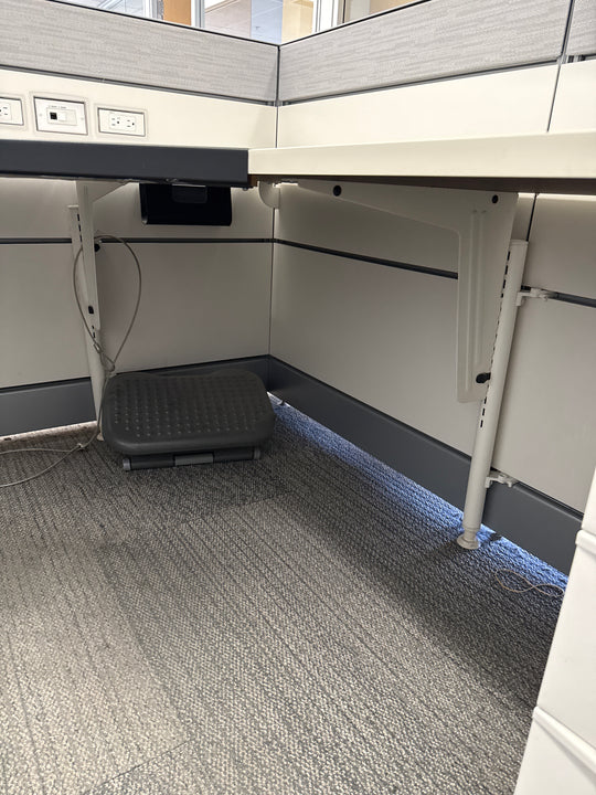 U-Shape Reception Desk w/Wardrobe and BBF (Reversible)