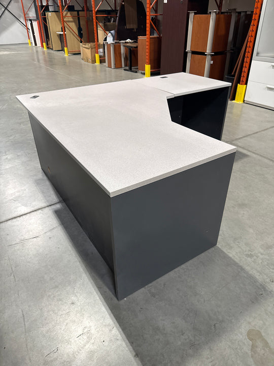 L-Shape Desk w/BBF Ped