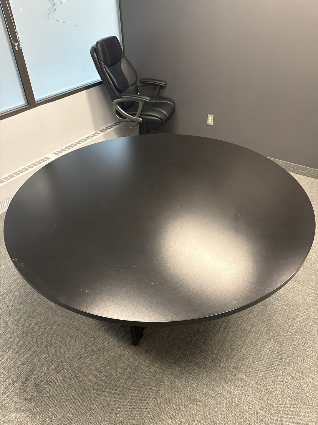 5' Round Meeting Table