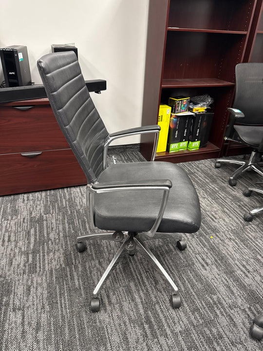 Global Leather Meeting Chair