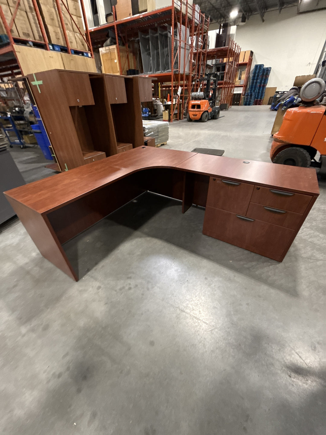 L-Shape Desk w/BBFLF