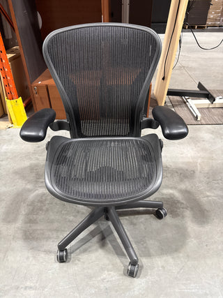 Herman Miller Aeron Size B Meeting Chair