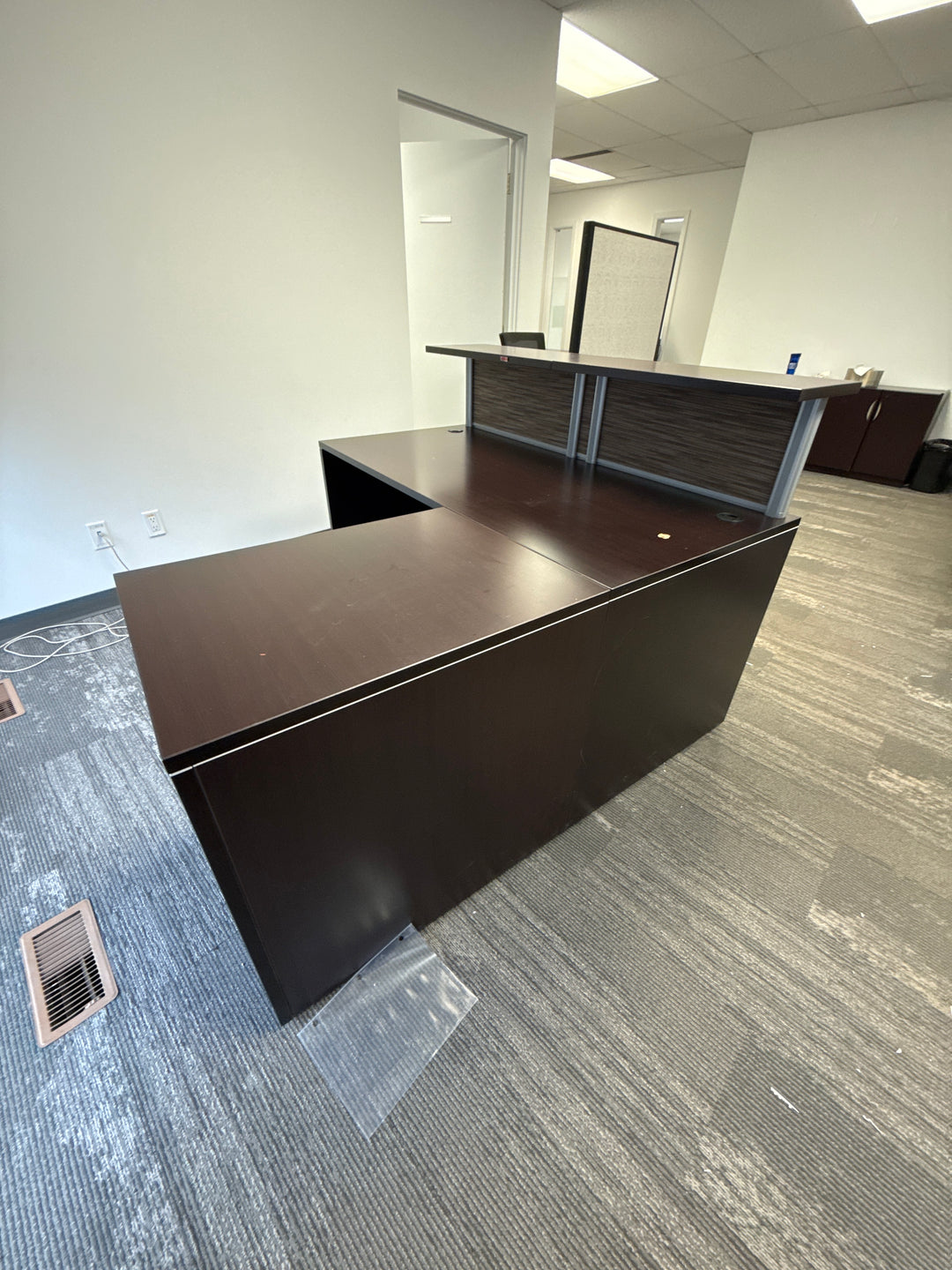 L-Shape Reception Desk w/BF Ped