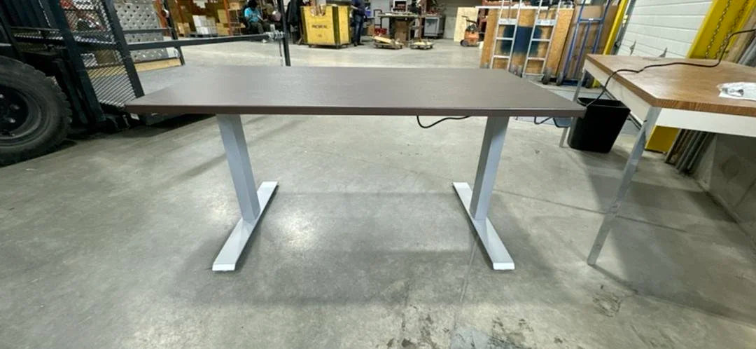 5' Electronic Sit Stand Desk (New in box)