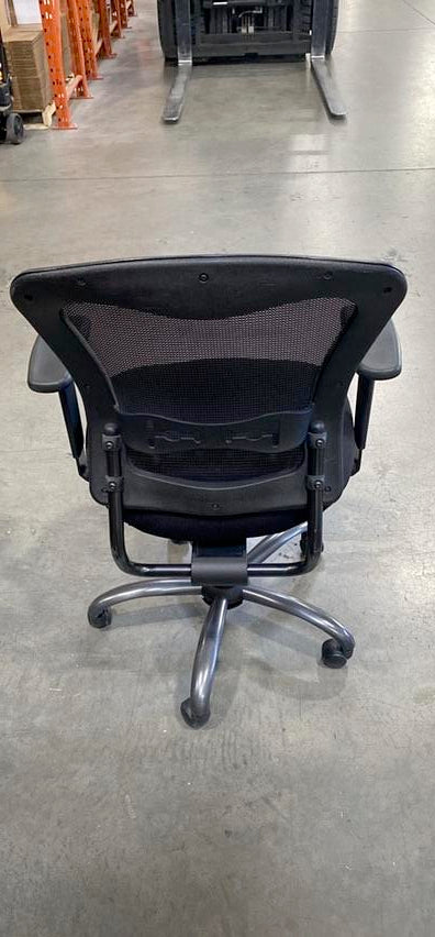 Mesh Back Meeting Chair