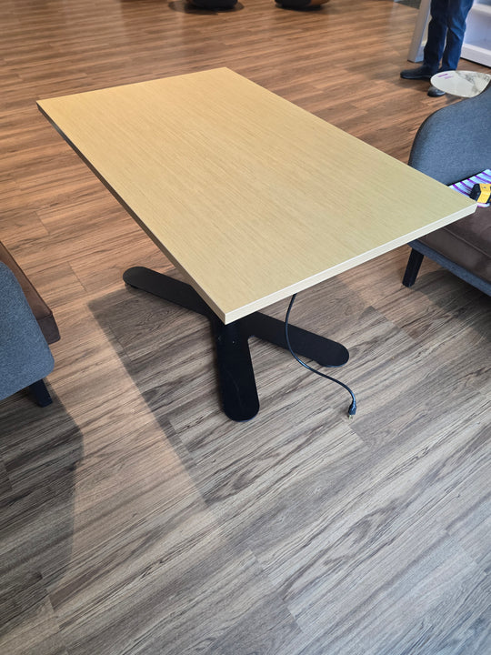 4' Height Adjustable Coffee Table w/Power Outlet