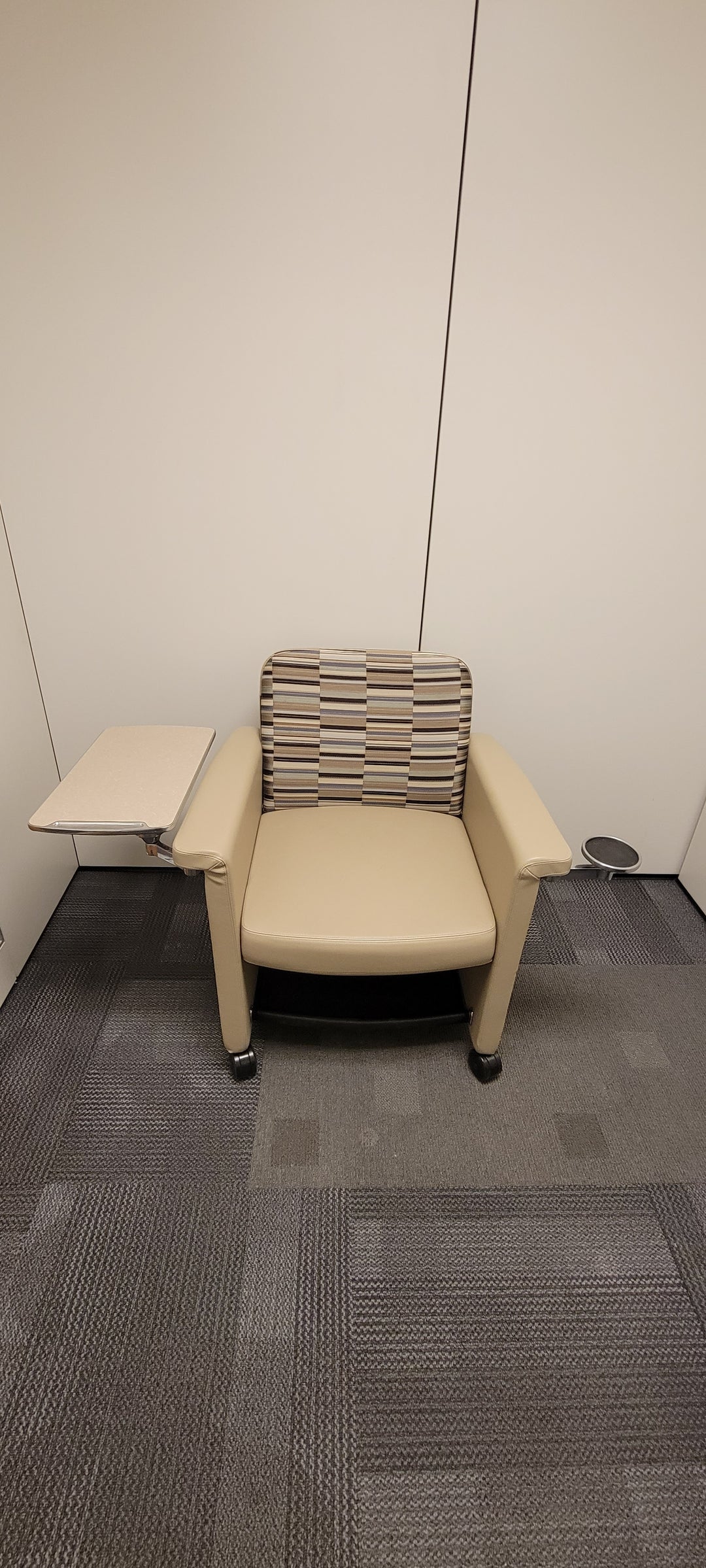 Mobile Leather Tablet Chair
