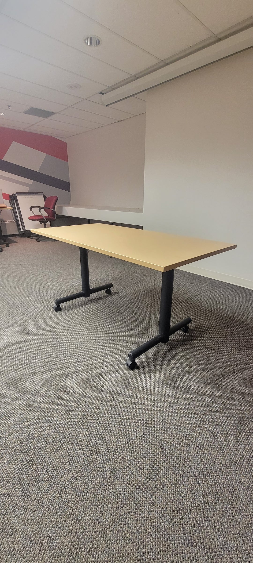 5' Mobile Training Table