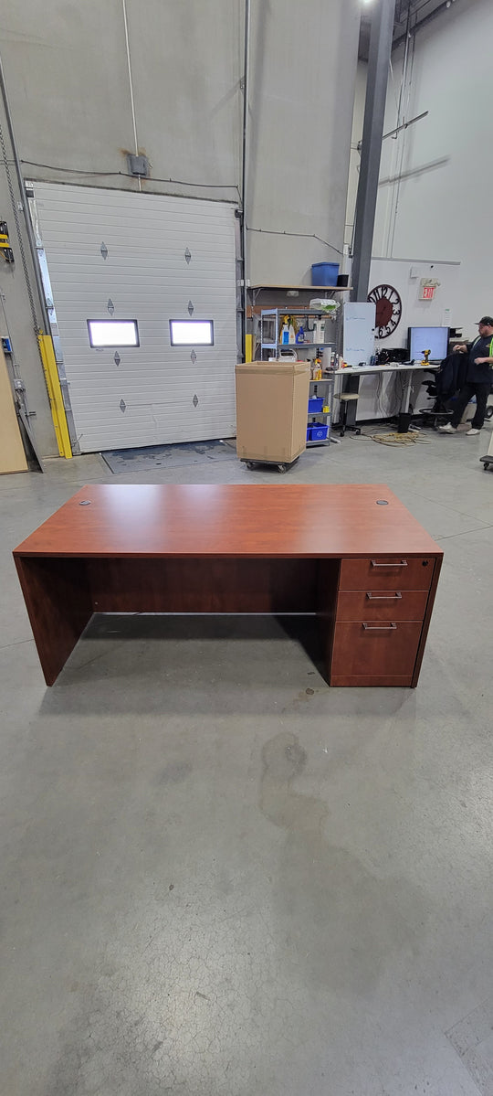 6' Straight Desk w/BBF Ped