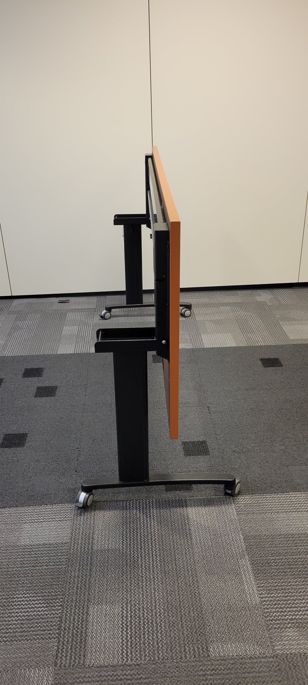 6' Mobile Flip Top Training Table