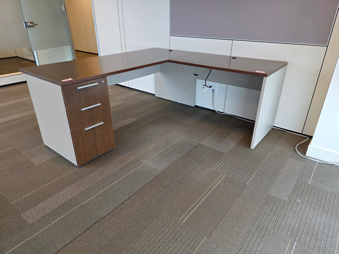 Teknion L-Shape Desk w/BBF Ped