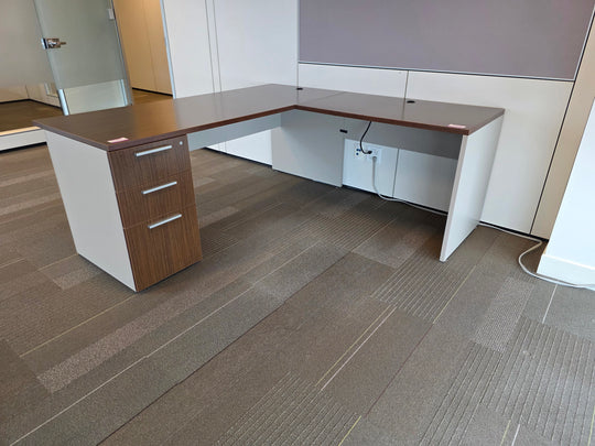 Teknion L-Shape Desk w/BBF Ped