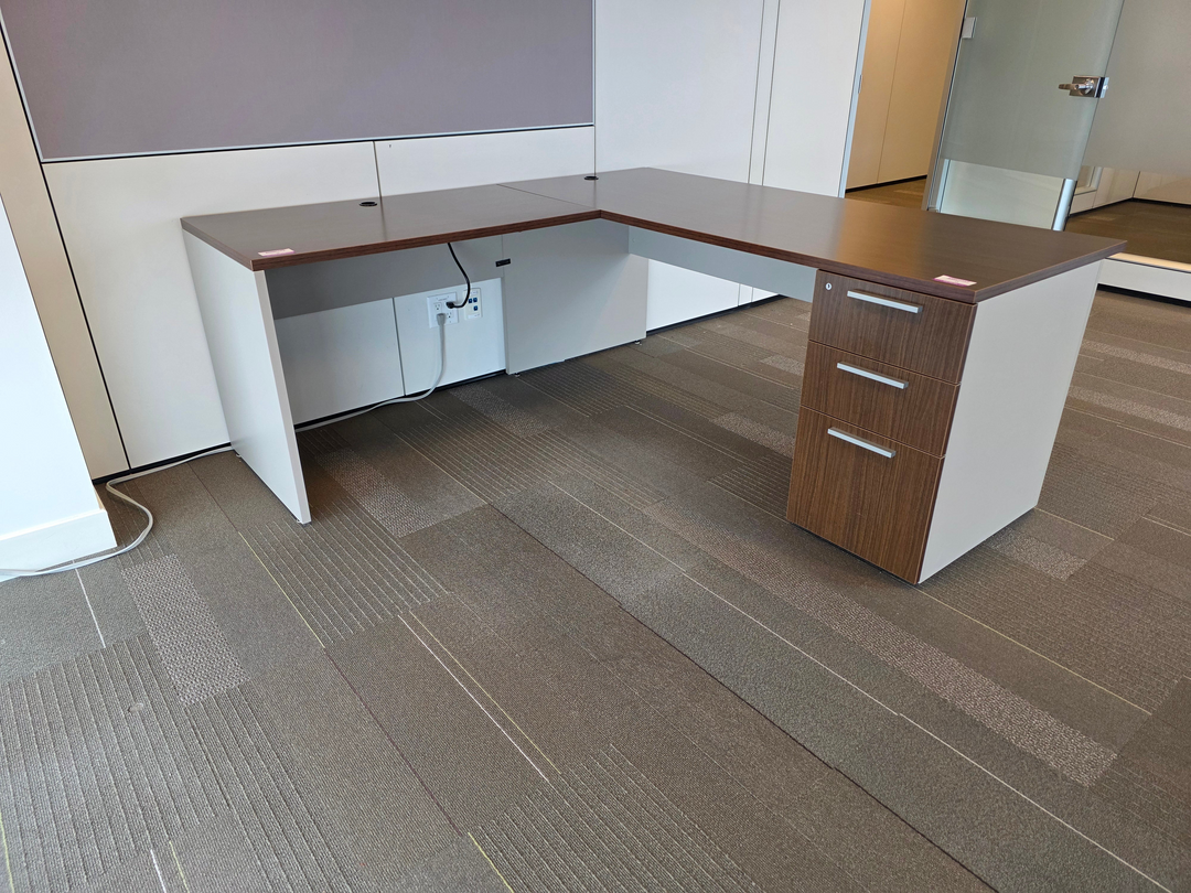 Teknion L-Shape Desk w/BBF Ped